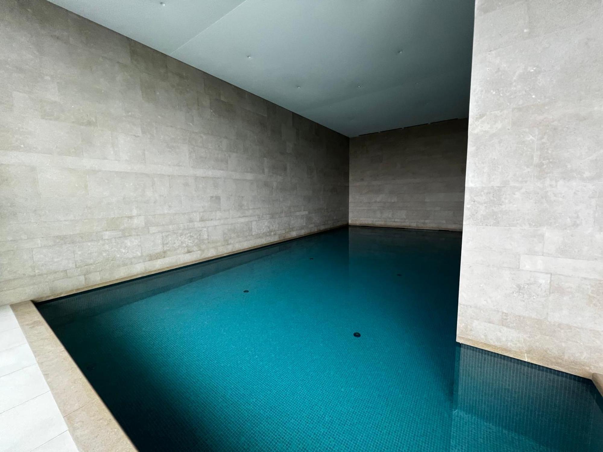 Huswell - Beautiful Apartment With Communal Pool And Gym Остенде Экстерьер фото